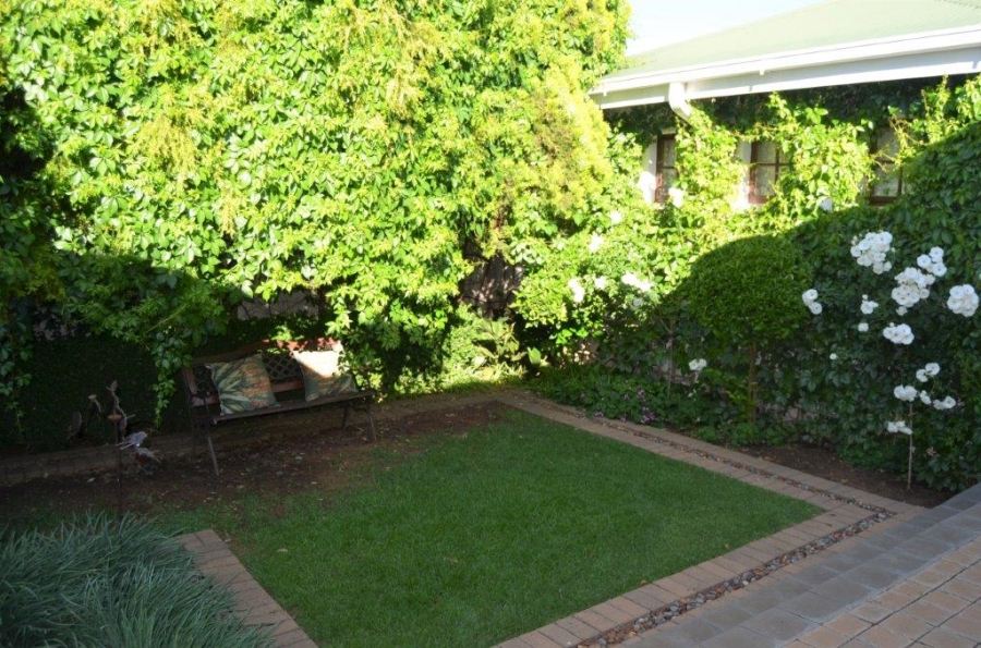 5 Bedroom Property for Sale in Waverley Free State
